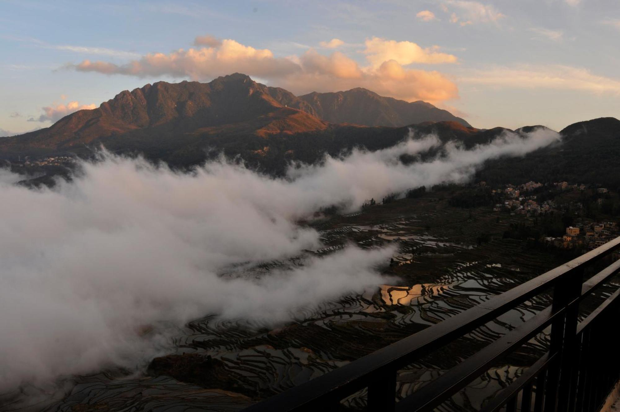 Hotel Beyond The Cloud Kreis Yuanyang Exterior foto